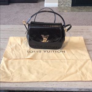 Louis Vuitton Pasadena cross body bag
